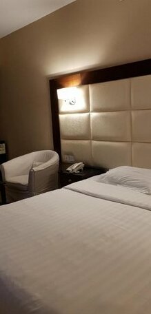 Al Asjadia Furnished Units - Photo2