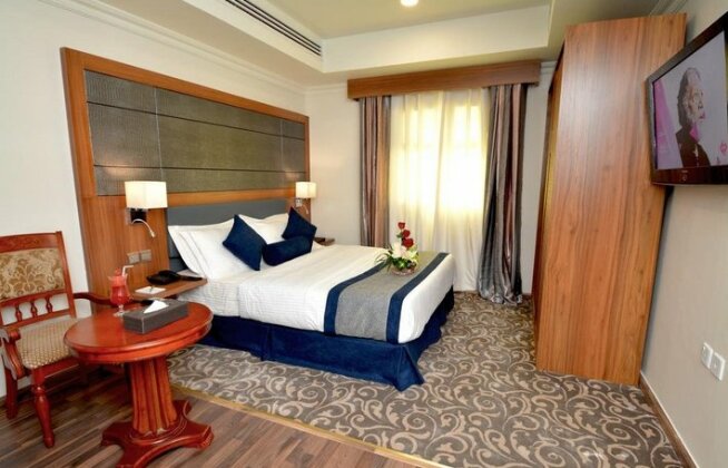 Grandeur East - Photo5