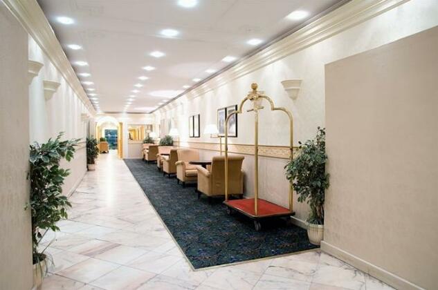 Hams Suites 2 - Photo2