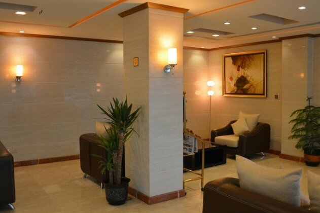 Lina Park - Photo3