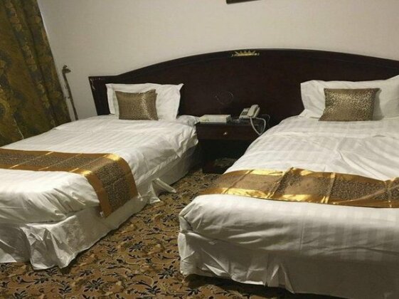 Royal El Naser Hotel - Photo3