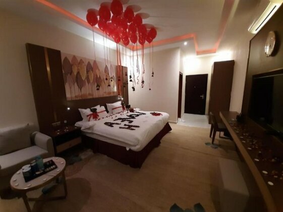 Qasr Alshamal Hotel - Photo4