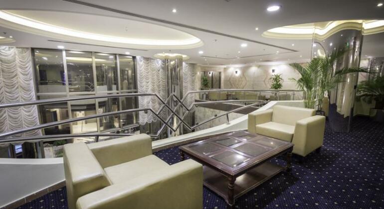 Howard Johnson Dammam Hotel - Photo4