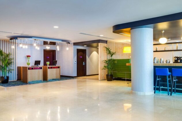 Park Inn by Radisson Dammam - Photo3