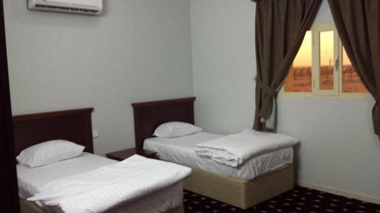 Al Corniche Hotel Suites & Villas - Photo5