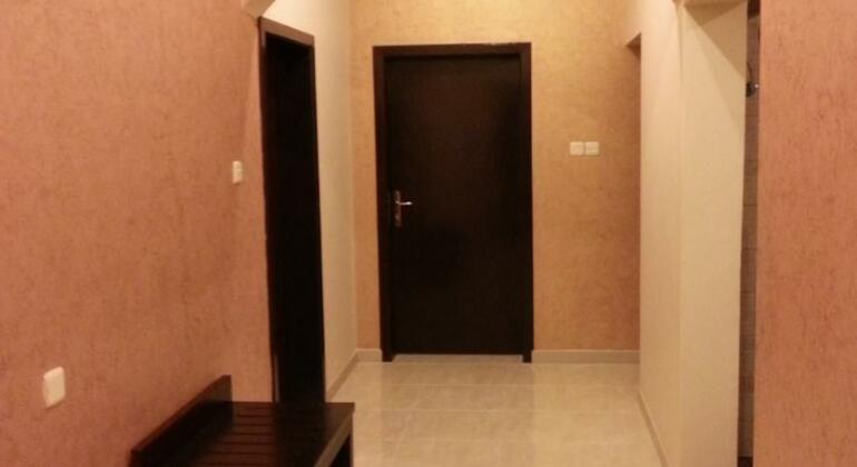 Raha Hotel Suites - Photo2