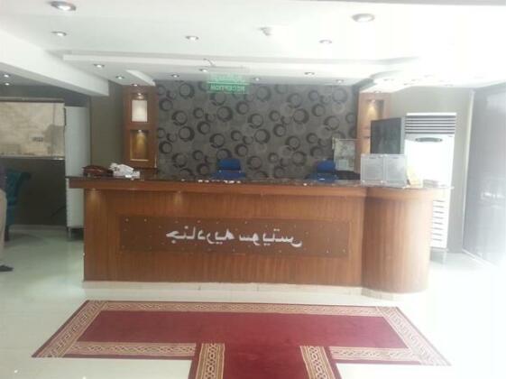 Al Janaderia Suites 3 - Photo4