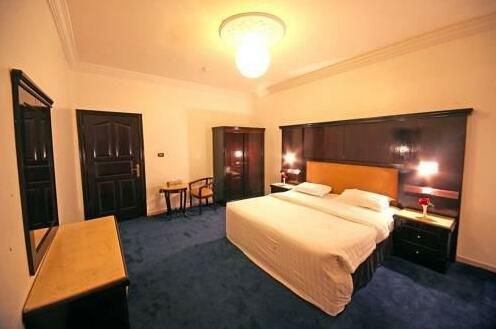 Al Sabak Suites 1 - Photo5