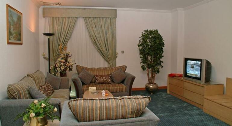 Ambassador Suites Jeddah - Photo3