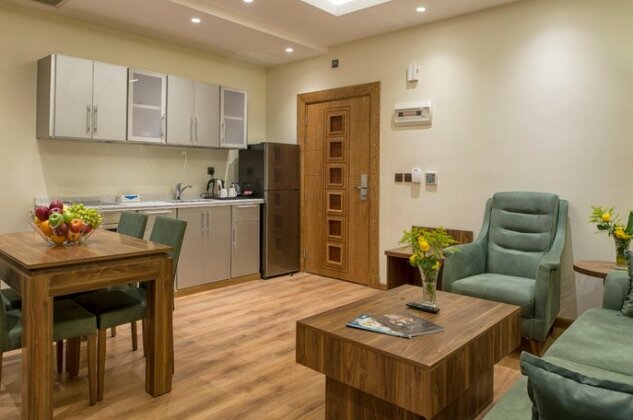 Classical Hotel Suites - Photo3