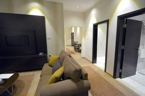 Holiday Palace Plaza - Photo2