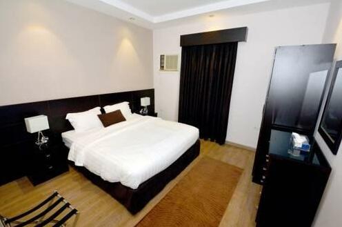 Holiday Palace Plaza - Photo4