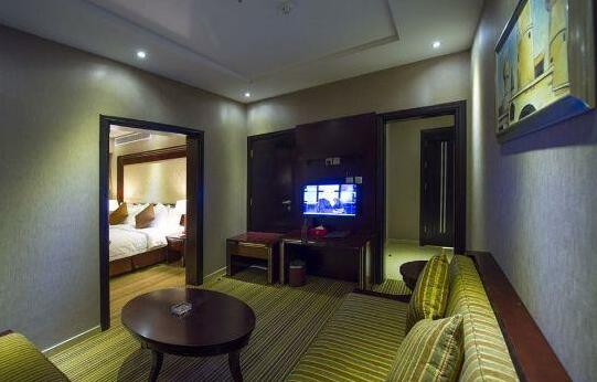 La Fontaine Royal Hotel - Photo5