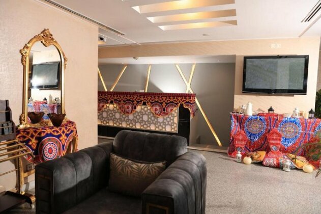 Maria Furnished Apartments - Photo3