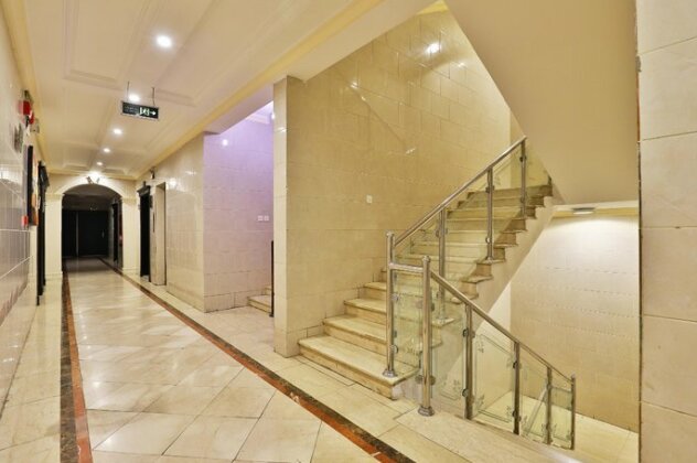 OYO 161 Middle East Suite - Photo4