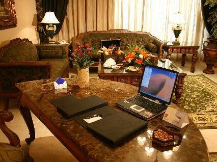 Radisson Blu Royal Suite Hotel Jeddah - Photo5