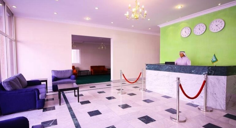 Rose Garden Hotel Suites - Photo3