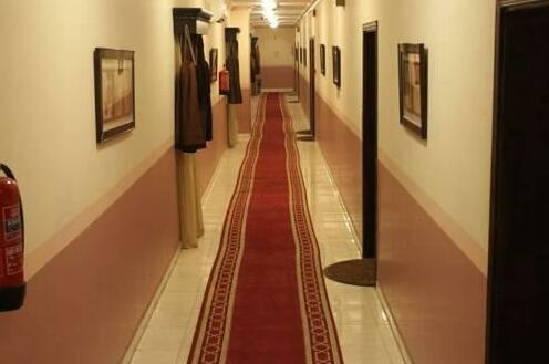 Shomookh Al Aroos - Photo2