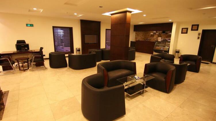 Stars Home Suites Hotel - Al Hamra - Photo3