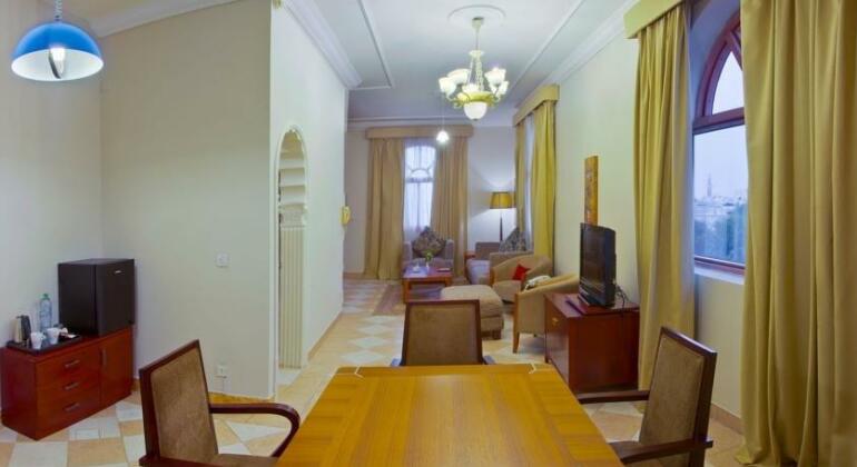Tulip Inn Regency Jeddah - Photo2