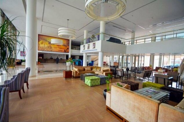 Alreem Village Hotel - Photo2