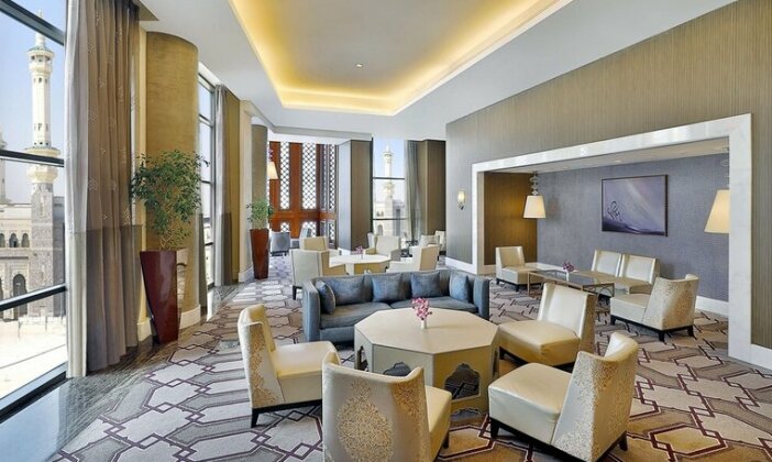 Hilton Suites Makkah - Photo4