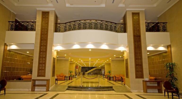 Ramada Dar Al Faazin Hotel - Photo5