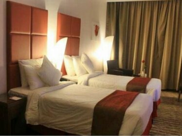 Al Isra Crom Hotel