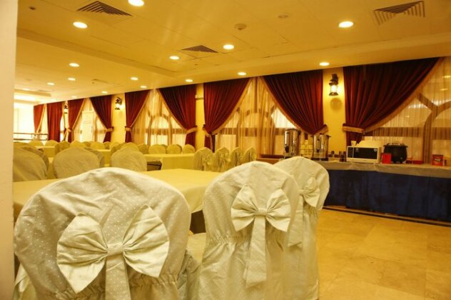 Guest Oasis Hotel - Photo4