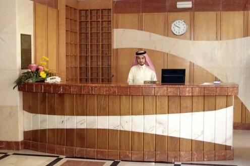 Qibla Manazeli - Photo2