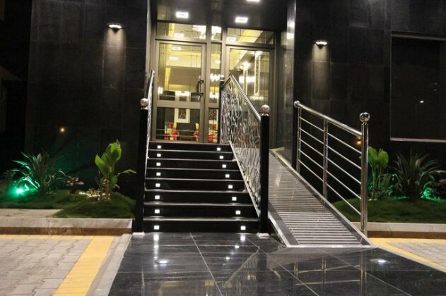 X Platinum Hotel - Photo2
