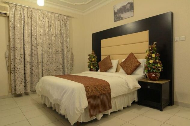 Al Janadriyah 11 - Photo4