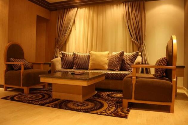 Al Muhaidb Airport - Photo5