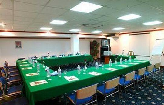 Al Mutlaq Hotel Riyadh - Photo2