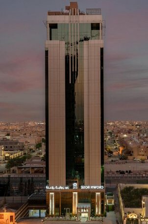 Crown Rose Hotel - Photo2