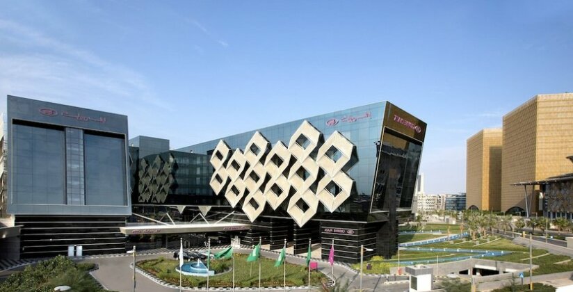 Crowne Plaza Riyadh - RDC Hotel & Convention - Photo2