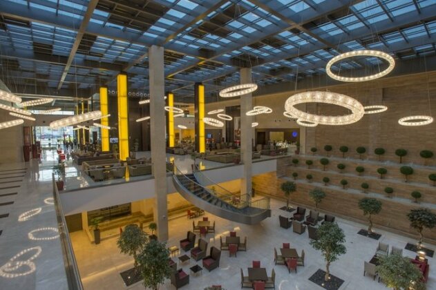 Crowne Plaza Riyadh - RDC Hotel & Convention - Photo5