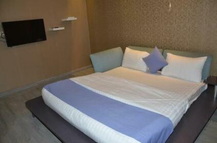Deluxe Suites