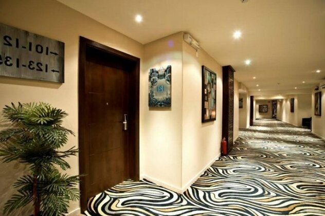 Executive Suites - Photo3