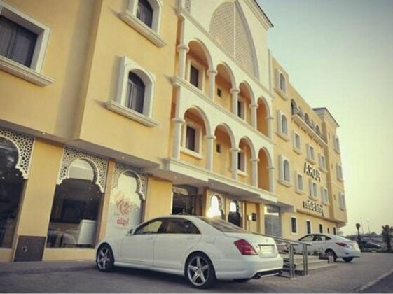 Flora Hotel Suites