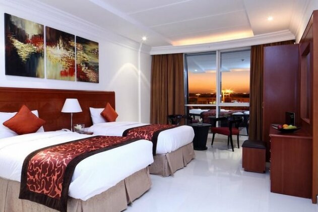 Hayatt Home Hotel - Photo5