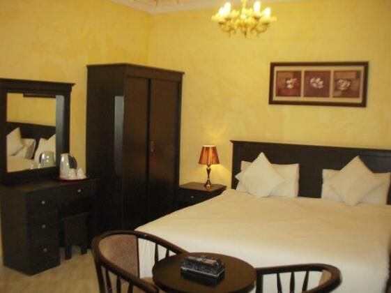 Lamas Furnished Units - Photo4