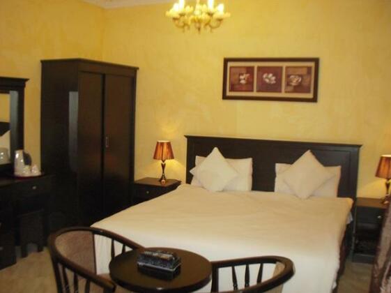 Lamas Furnished Units - Photo5