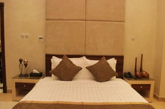 Mandarin Hotel Apartments - Photo3