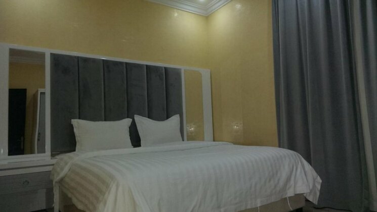 Mayun Apparment And Suites - Photo2
