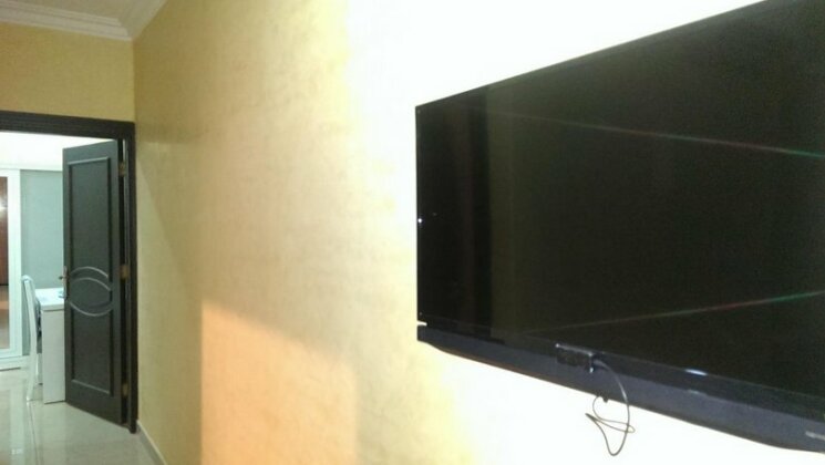 Mayun Apparment And Suites - Photo5