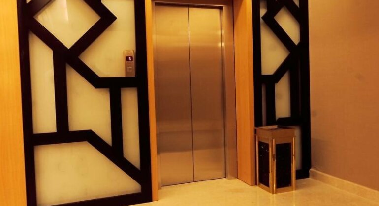 Meera Suites - Photo2
