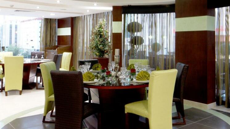 Petal Hotel - Photo2