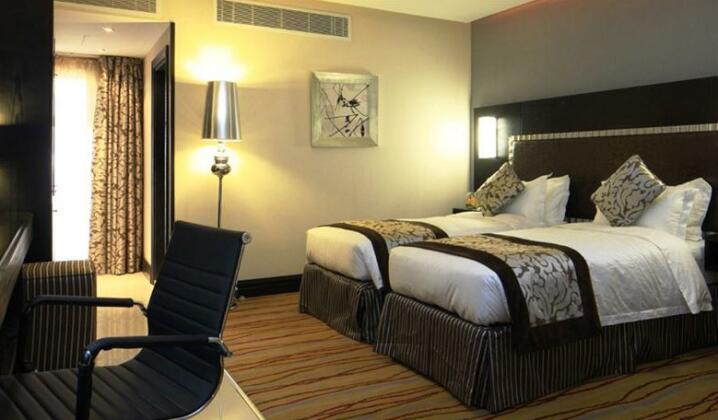 Petal Hotel - Photo4