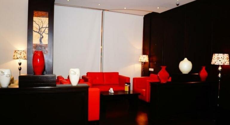 Plaza Inn Hotel & Suites - Photo5